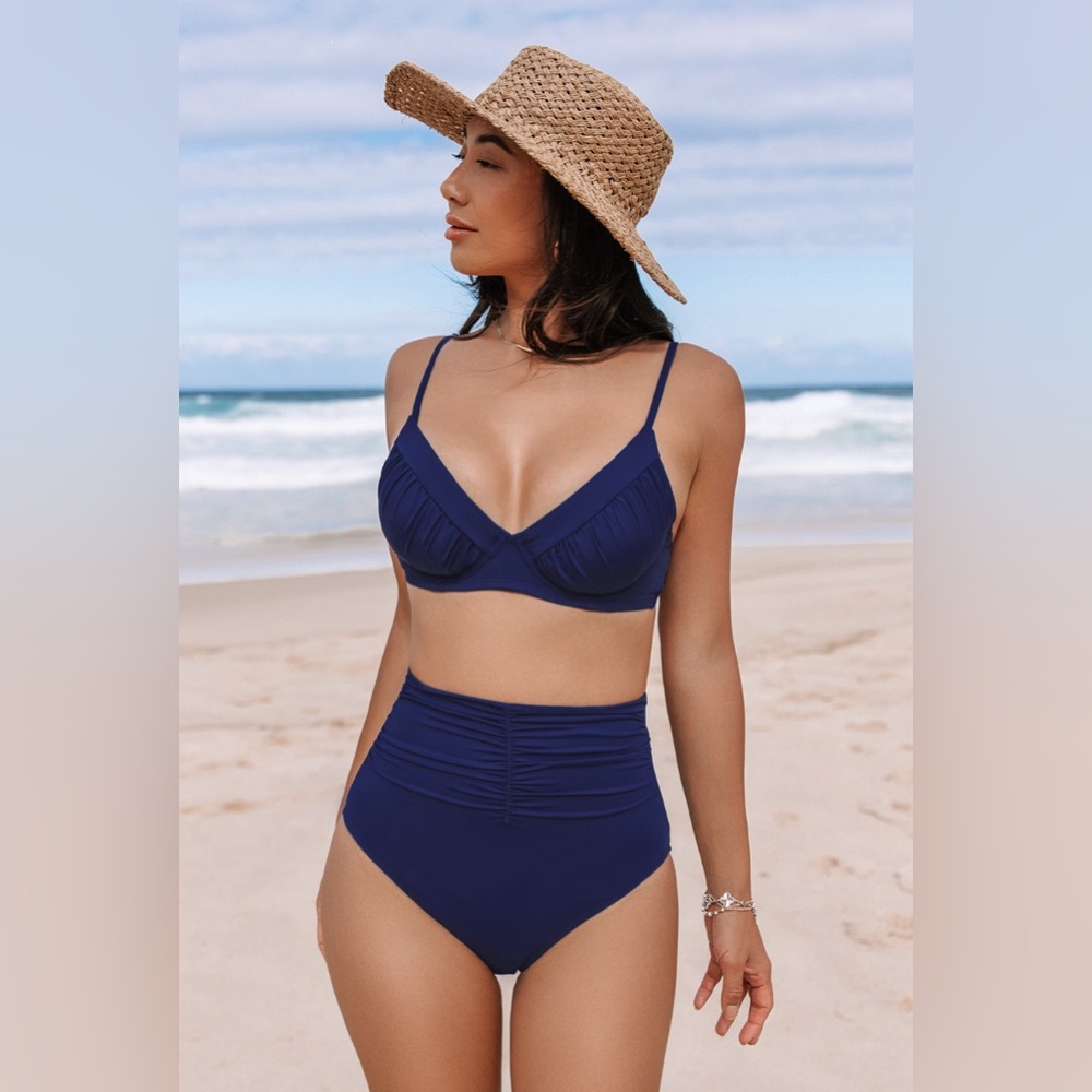 Cupshe Super Bloom Underwire Bikini top, and High-rise bottom set